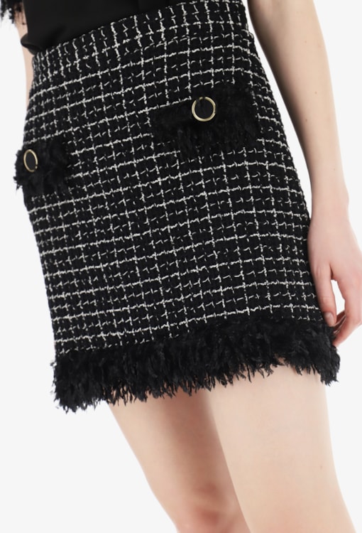 Minissaia de tweed detalhe penas