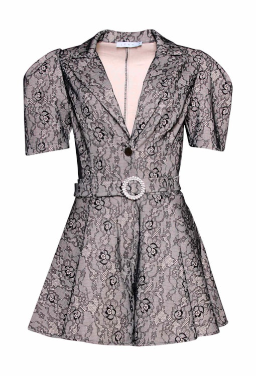 Macaquinho curto com cinto