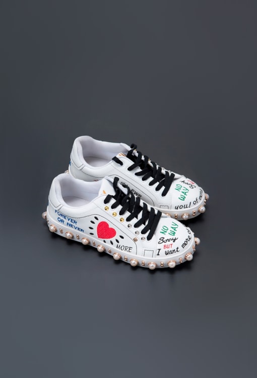 Sapatilha com Bordados