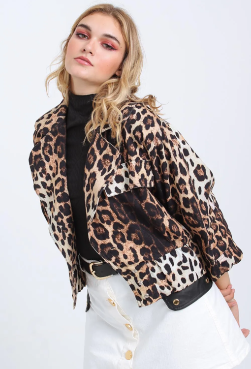 Casaco Cropped padrão leopardo