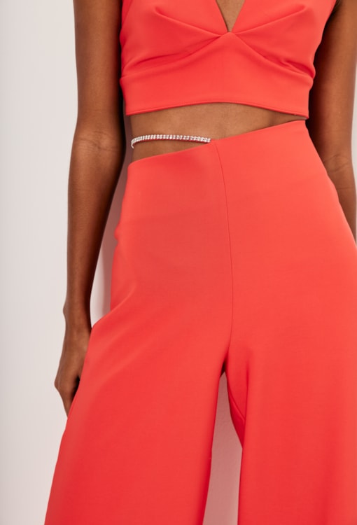 Calça Alfaiataria com Fivela de Brilhantes