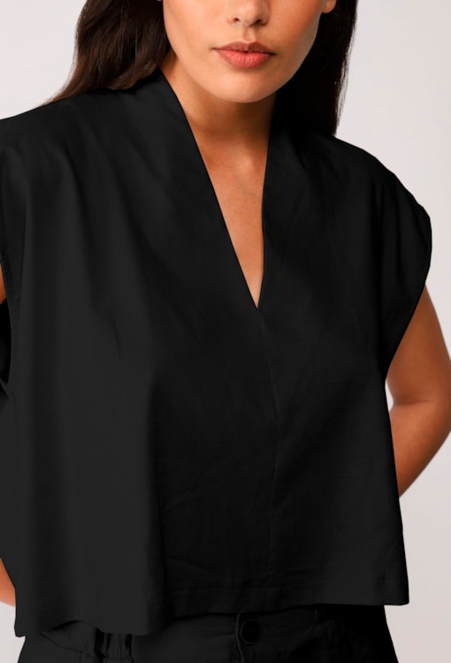 Blusa cropped com decote em V