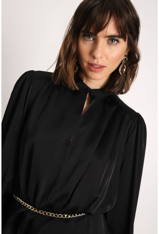 Vestido Acetinado Drapeado com Cinto